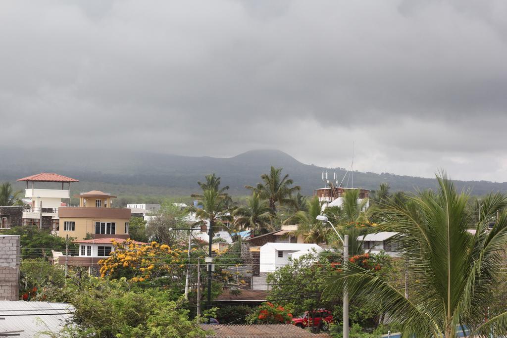 The Galapagos Pearl B&B Puerto Ayora  Δωμάτιο φωτογραφία