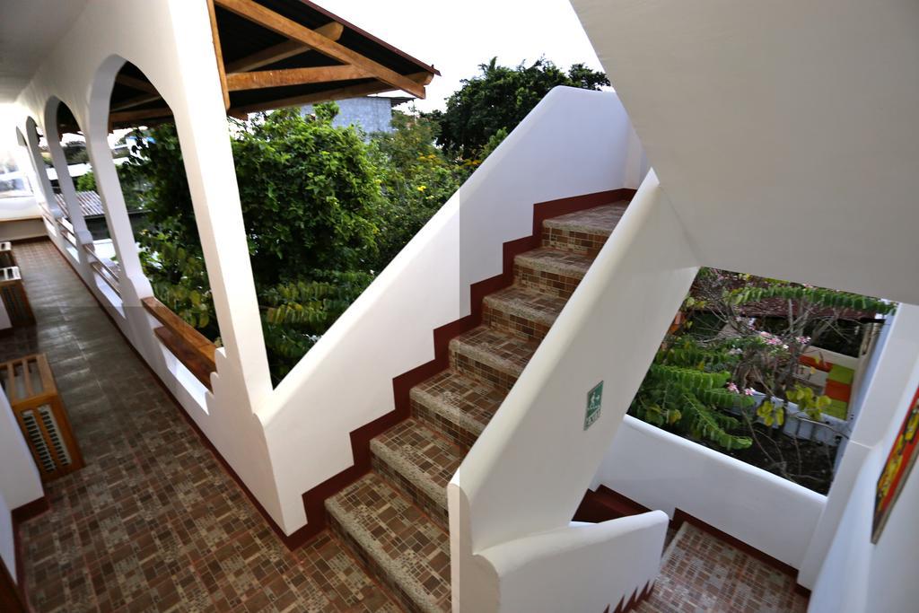 The Galapagos Pearl B&B Puerto Ayora  Εξωτερικό φωτογραφία