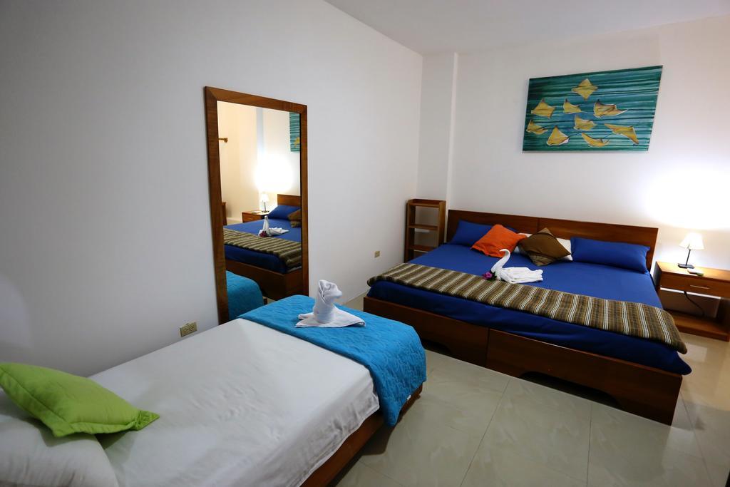 The Galapagos Pearl B&B Puerto Ayora  Εξωτερικό φωτογραφία