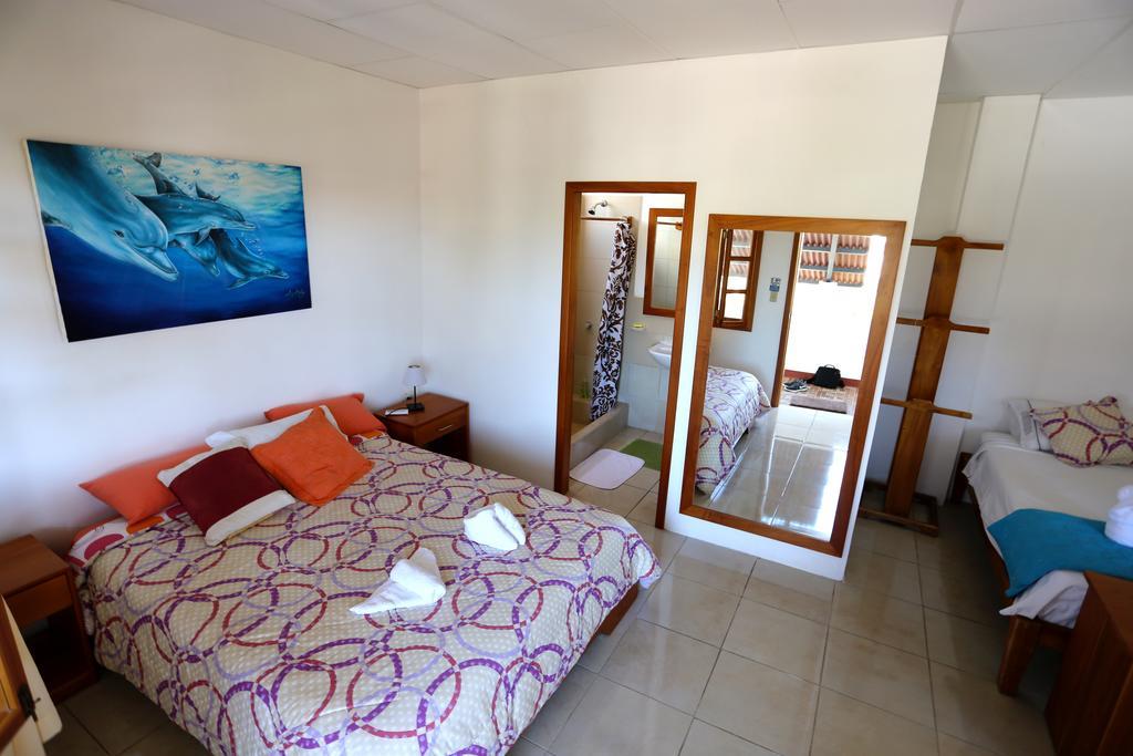 The Galapagos Pearl B&B Puerto Ayora  Εξωτερικό φωτογραφία